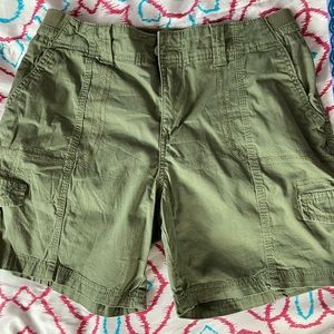 Women’s green cargo shorts
